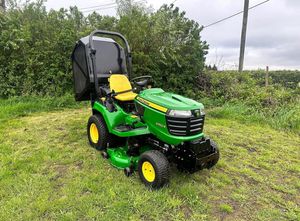 Tractor Cortacésped John Deere de Calidad a Bajo Precio en Venta, Usado en Buen Estado, Perfecto para Trabajos de Gestión Agrícola y de Terrenos, Compre un Cortacésped - Product Image 5