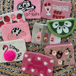 Porte-monnaie rectangulaire en coton avec perles de verre sur le thème du sport, personnalisé et fait main, pour les fêtes et la mode - Product Image 6