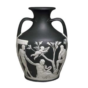 Sculpture noire argile contemporaine indienne artisanale en céramique Vase à fleurs décoration de la maison bureau et hôtel Design moderne élégant - Product Image 1