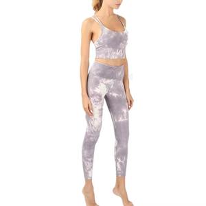 Women's Eco-Friendly Reversible <b>Seamless</b> Solid Plus Size Yoga Set Gym Fitness Workout <b>Clothing</b> with Leggings - Product Image 5