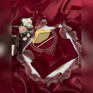 Robe de sari indienne élégante et accrocheuse, ornée de strass, tissu Jimmy Chu, pour femmes, tenue de soirée, mariage, occasion festive - Product Image 5