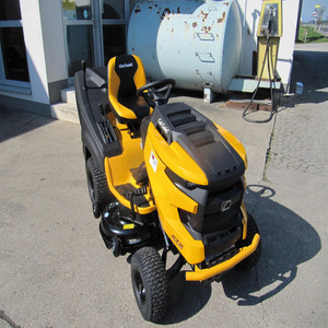 รถแทรกเตอร์ตัดหญ้า Cub Cadet XT2 QR106 ขนาด 106 ซม. 21.5 แรงม้า เครื่องยนต์ Kawasaki FR651V V-Twin ระบบส่งกำลังไฮโดรสแตติก ถังน้ำมัน 320 ลิตร ขาย - Product Image 1