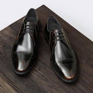 Chaussures derby en brocart de couleur luxueuse pour hommes, en cuir synthétique, trois pièces connectées, chaussures d'affaires - Product Image 4