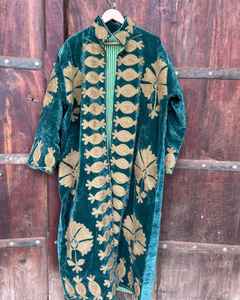 Chaquetas Cortas de Terciopelo Suzani Hechas a Mano, Abrigo Bordado, Chaquetas Suzani, Chaqueta Larga de Terciopelo con Bordado Suzani - Product Image 2