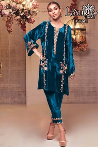 DERNIER DESIGNER VELOURS BRODERIE SÉQUENCE SALWAR SUIT - Product Image 2