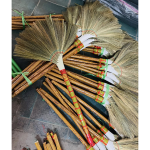 Balai à gazon Eco2go du Vietnam/balai de paille durable à long manche pour cour, maison, restaurant, utilisation en extérieur - Product Image 3