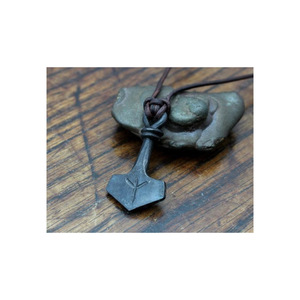 High Quality Hiphop Viking Men's Power Hammer Pendant Long Chain Necklace 316L Stainless Steel Odin Weapon Jewelry - Product Image 2