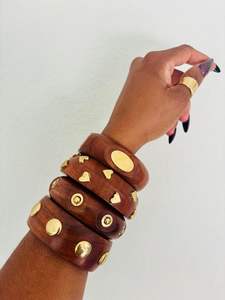 Bracelet en bois naturel artisanal, bracelet en laiton avec manchette en métal, finition or et cuivre, bijoux de mode pour femmes - Product Image 5