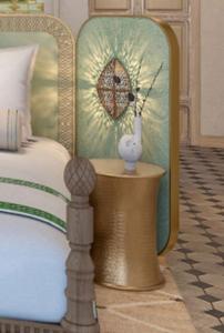 Mesa auxiliar martillada con acabado plateado Mesas auxiliares decorativas hechas a mano personalizadas para sala de estar a la venta - Product Image 3