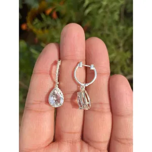 Pendientes de Plata 925 con Cristal de Cuarzo, Elegantes y Modernos - Product Image 2