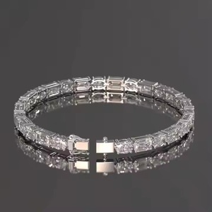 Bonito Diamante de corte ovalado y esmeralda elegante inspirado Twist Moissanite pulsera y brazalete accesorio para esposa - Product Image 4