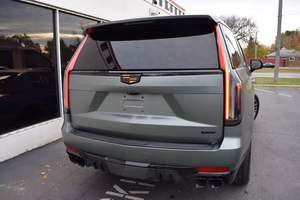 2023 cCad-illac eEsca-lade asequible - Product Image 2