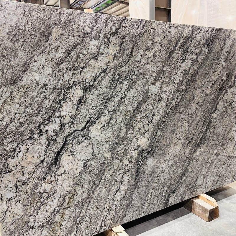 สีเทาเงิน