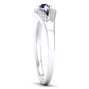 REYES Bagues de fiançailles en moissanite en or 14 carats Bagues de mariage minimalistes en saphir bleu fin pour femmes à prix de gros - Product Image 3