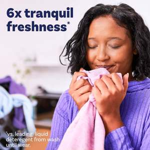 Perlas Aromatizantes para Lavandería Downy Calm In Wash, Aroma Relajante a Lavanda y Vainilla, 24.0 OZ, Perlas de Aroma para Ropa, Larga Duración - Product Image 1