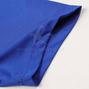 ชุดฝึกฟุตบอลผ้าโพลีเอสเตอร์สำหรับผู้ใหญ่ชายและหญิง100% น้ำหนักเบาแห้งเร็วระบายอากาศได้ดีดีไซน์ใหม่ - Product Image 4