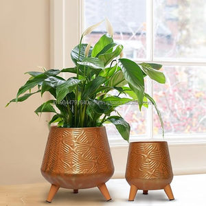 ชาวไร่ดอกไม้โลหะออกแบบนูนสร้างสรรค์พร้อมขาตั้งสําหรับตกแต่งบ้านสวน - Product Image 2