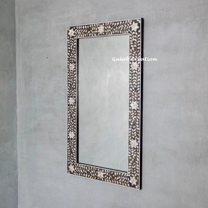 ZAM ZAM IMPEX Cadre de miroir mural incrusté de nacre florale haut de gamme Cadre de miroir élégant en coquillage pour tenture murale - Product Image 3