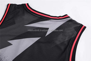 Uniformes de Baloncesto para Hombre, Tallas Grandes, Transpirables, con Diseño Superior, Sublimados, Personalizados para Equipos, 100% Poliéster - Product Image 4