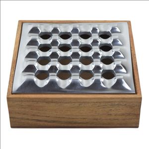 Cendrier de forme ronde en métal avec base en bois pour la maison hôtels restaurants nouvelle arrivée disponible ici - Product Image 3