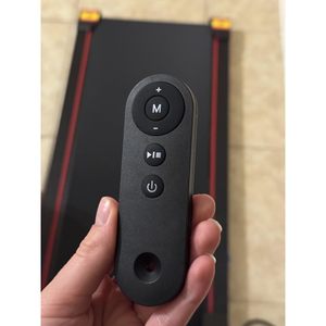 Tapis Roulant Elettrico Portatile Mini per Casa/Ufficio con Test Wireless della Frequenza Cardiaca, Pedana da Camminata Sotto Scrivania per Fitness Domestico in Spazi Ristretti - Product Image 2