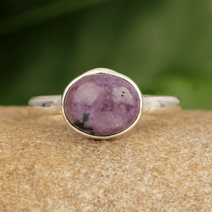 Meilleure vente bague en charoite violette naturelle 925 argent Sterling fait à la main pierre précieuse 8x10mm forme ovale lunette déclaration bijoux femmes - Product Image 4