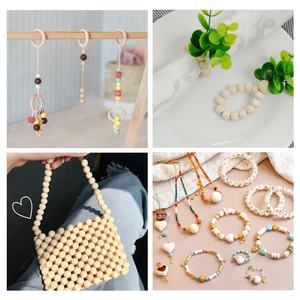 Set di 300 Perline in Legno Fai-da-Te, Scatola Colore Legno Naturale, Perline in Legno per Infilare, Perline Rotonde, Accessori Combinati con Corda Cerata - Product Image 3