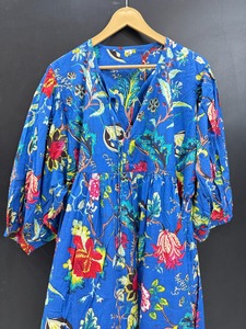 Robe mi-longue d'été décontractée à pampilles imprimée de la meilleure qualité avec 100% coton pour les achats au collège et les journées détendues en Inde - Product Image 3