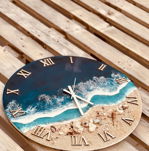 Elegante Reloj de Pared Colgante de Resina Hecho a Mano con Movimiento Silencioso, Diseño Moderno, Color y Tamaño Personalizables - Product Image 1