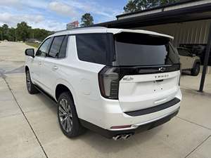 SUV Familiar Premium de 3 Filas Usado, Modelo 2025, Alto Rendimiento - Product Image 2