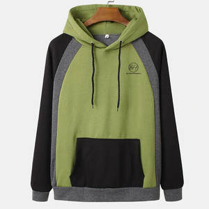 Vente en gros Service OEM Meilleur design Sweats à capuche pour hommes Personnalisable Léger 100% coton Motif solide Col à capuche pour l'hiver - Product Image 1