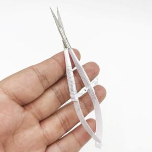 Tijera DE BELLEZA DE ACERO INOXIDABLE sostenible al por mayor de Etiqueta Privada, de punta afilada tijera de pestañas, hoja recta con revestimiento de polvo blanco - Product Image 6