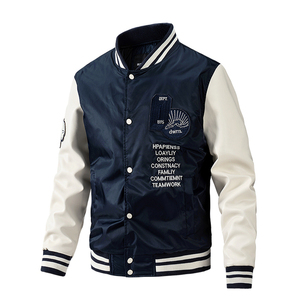 Chaqueta Varsity de Forro Polar Vintage con Cuello Acanalado, Botones, Bordado Gráfico de Chenilla, Tallas Grandes, Unisex, para Invierno, Venta al por Mayor para Hombre - Product Image 4