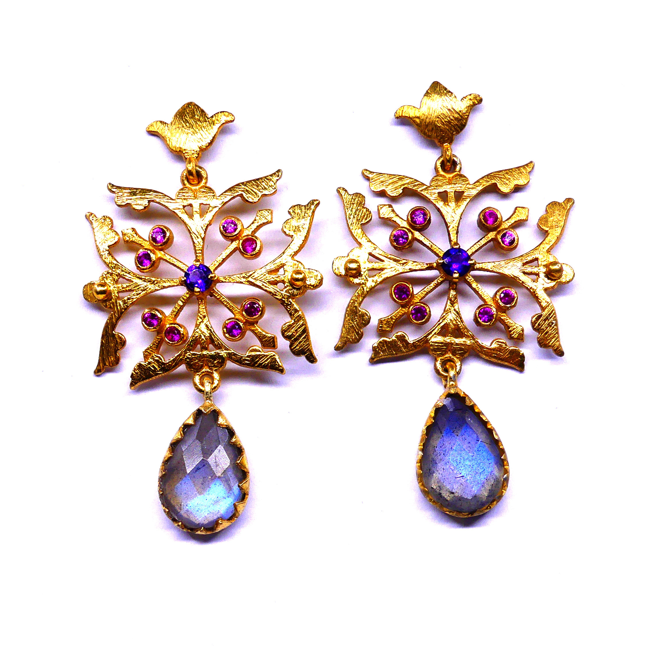 สีเหลือง