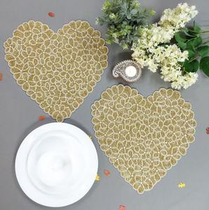 Mantel Individual de Lujo con Cuentas Hechas a Mano, Aspecto Elegante, Centro de Mesa Decorativo Dorado de Glowin Fashion - Product Image 3