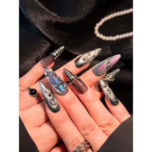 Uñas Postizas Violet Dream, Elegante Arte de Uñas en Tono Púrpura para un Look de Ensueño - Product Image 2