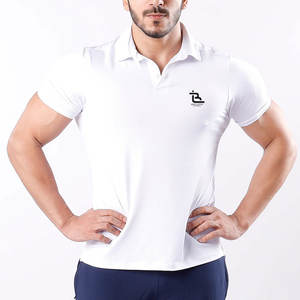 Polo Deportivo Ajustado con Material Transpirable y Estilo Moderno, Polo Deportivo Ajustado de Alto Rendimiento - Product Image 1