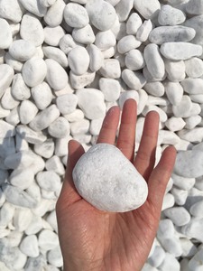 Pierre de rivière naturelle dégringolée pavés ronds gravier de galets de couleur blanche du Vietnam - Product Image 3