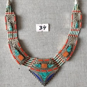 Collares tibetanos rojo coral - Product Image 3