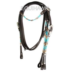 Cabestro de caballo de cuero y rienda occidental personalizado con logotipo personalizado de instalación de tubería de barril para montar y uso estable - Product Image 1