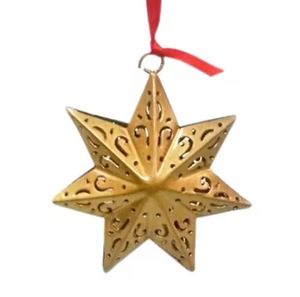 Estrella navideña colgante de metal chapado en oro - Product Image 3