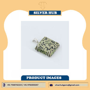 Belle forme carrée Dalmation naturelle jaspe pierres précieuses sertissage à la main pendentif bijoux pour femmes au prix de gros - Product Image 2