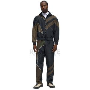 Chándal Cortavientos para Hombre, 100% Nailon Poliéster, Transpirable, de Alta Calidad, en Oferta, para Invierno - Product Image 1