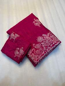 Magnifique Saree de créateur en or doux de qualité supérieure avec une belle broderie multi-saree C-pallu avec - Product Image 2