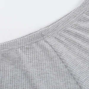 Short taille haute pour femme Offre Spéciale Matériau durable et design respirant Nouvelle arrivée - Product Image 3