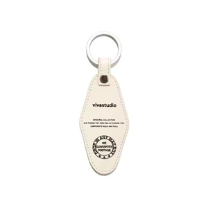 Porte-clés en cuir personnalisé en forme d'hôtel vintage avec marquage à chaud en relief du logo - Product Image 4