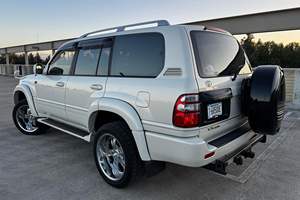 Toyota Land Cruiser VX Limited de 1998, Usado, Mercado Japonés, Serie 100, Turbodiésel, 6 Cilindros, 4x4, EE. UU. Título - Product Image 3