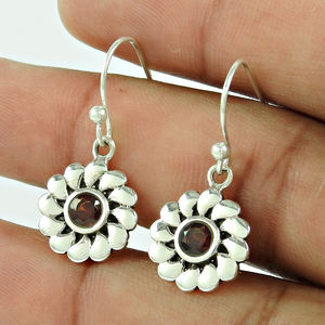 Joyería de piedra natal de enero, Plata de Ley 925, granate rojo Natural, piedra preciosa, forma de flor, bonitos pendientes para ella, joyería Bohemia - Product Image 1
