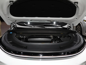 2024 Venta caliente Lixiang L7 Leading Ideal L7 1135KM PRO Edition Volante a la izquierda Vehículo eléctrico puro de nueva energía nacional - Product Image 6