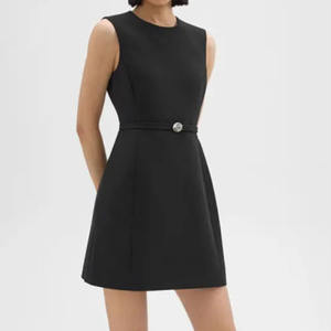 2025 nueva moda de alta calidad ropa deportiva Mujer Pantalones cortos Conjunto personalizado de dos piezas Crop Top y pantalones cortos conjunto para mujer conjunto de cintura para mujer - Product Image 3